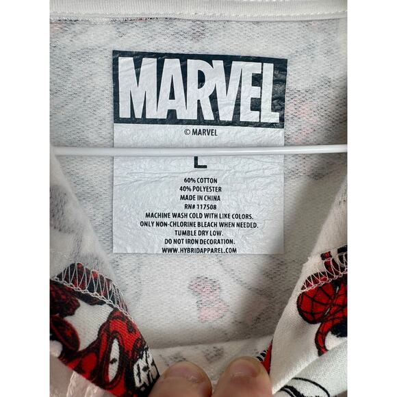 NWOT Marvel Hoodie, Sz. Large (wht/blk/red) - Picture 3 of 5